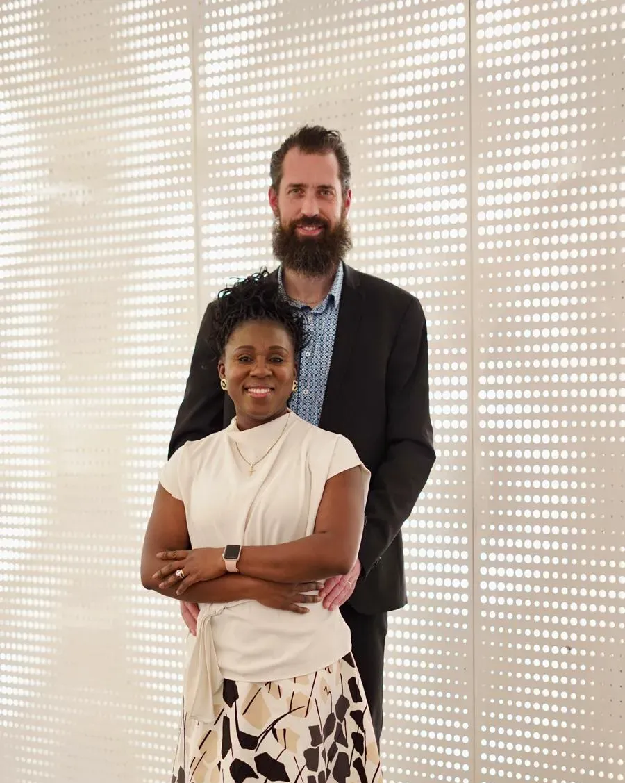 Overseer Elder Thomas Bekhuis en Pastora Nana Ama